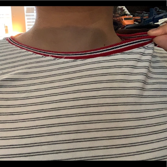 Cute black/ red striped t-shirt - Picture 2 of 4
